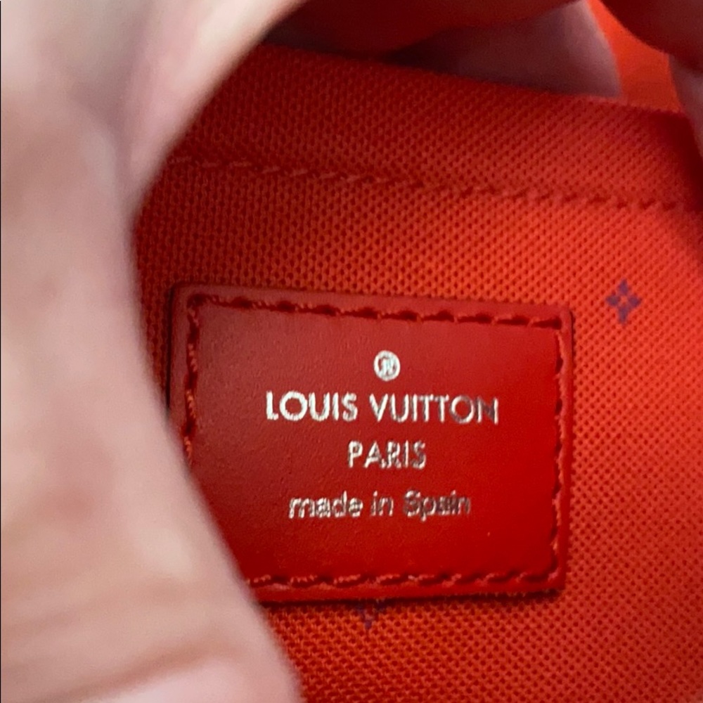 ‼️SOLD‼️👛💯% Auth.LV Escale Rouge NF MM - Picture 11 of 12